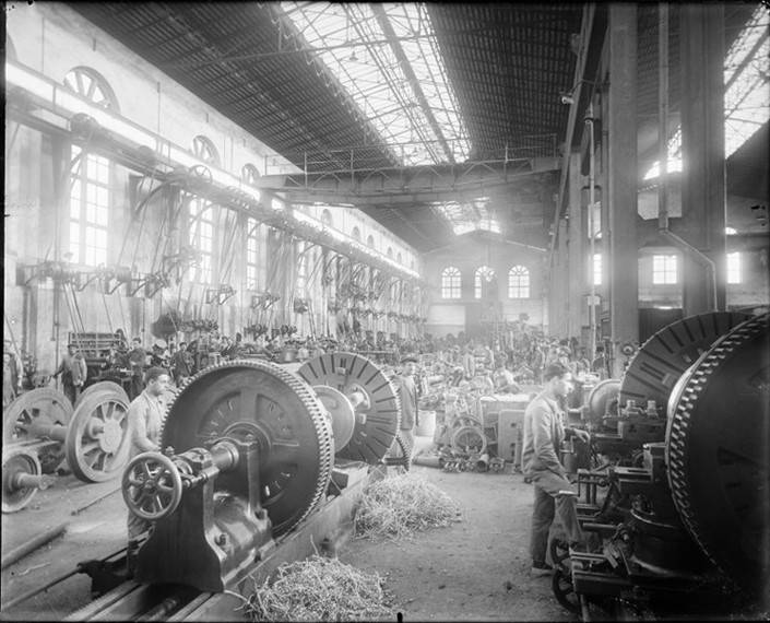 Taller de ajuste de la Sociedad de Altos Hornos (Sagunto, Valencia), ca. 1918