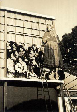 Detalle de la fachada principal del Pabellón Español, en la Exposición I internacional de París en 1937. Archivo Vaamonde. Fototeca del Patrimonio Histórico del IPCE