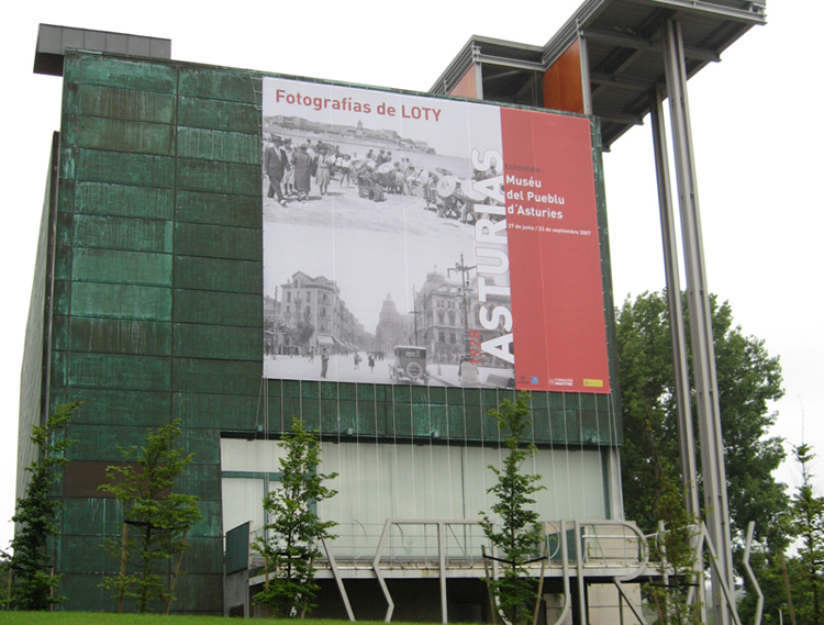 Exposición de fondos del Archivo Loty (Asturias)