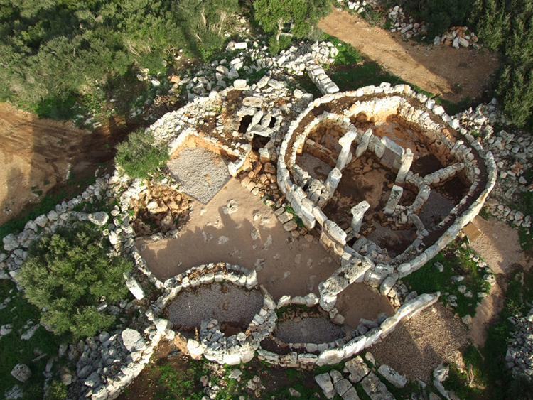 Vista cenital del yacimiento de Torre d’en Galmes (Menorca)